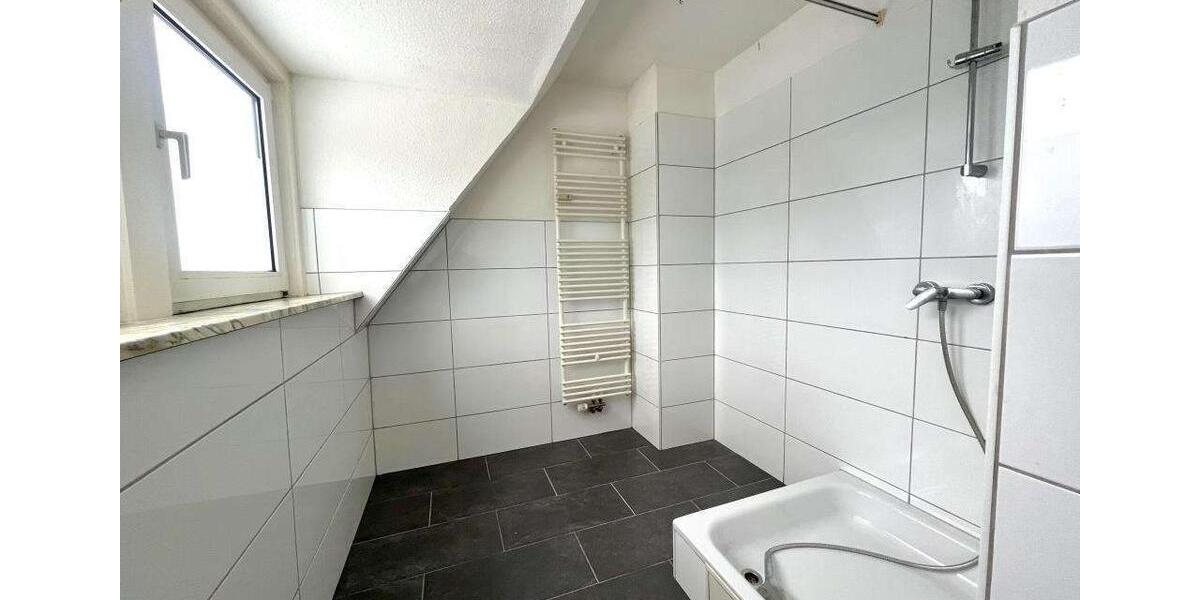 Dachgeschoßwohnung Plettenberg - 2 Zimmer, 58 m&sup2;, 380&euro; | Angebot:26249950