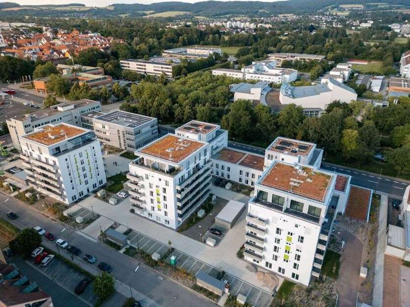 Büro in Weiden 7.202,20 € 511.87 m²