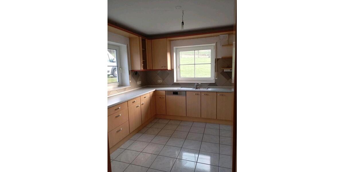 Erdgeschoßwohnung Hofbieber - 5 Zimmer, 128 m&sup2;, 949&euro; | Angebot:26083589