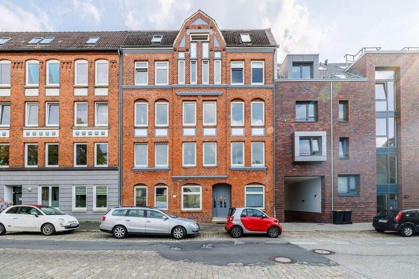 Sanierte 2-Zimmer-AltbauWohnung mit Balkon - Besichtigung 07.08.