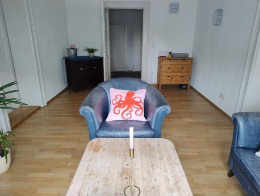 Schönes Zimmer in 3er-WG nahe Stobäusplatz zimmer