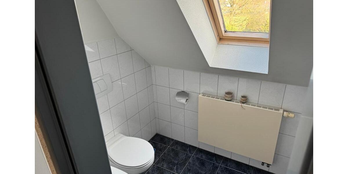 Dachgeschoßwohnung Twist - 3 Zimmer, 135 m&sup2;, 1.080&euro; | Angebot:25656771