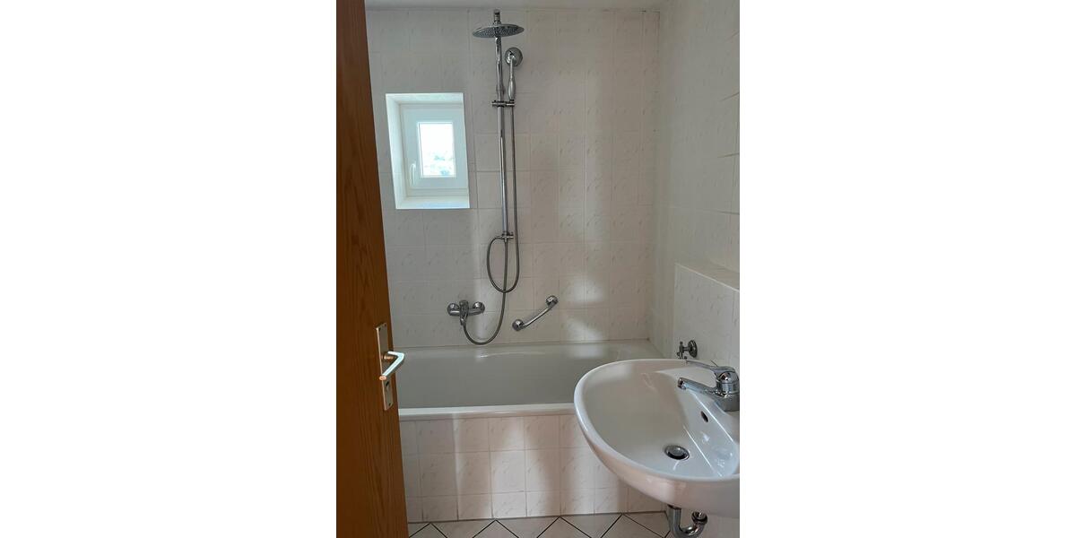 Dachgeschoßwohnung Zittau - 4 Zimmer, 94 m&sup2;, 550&euro; | Angebot:24454557