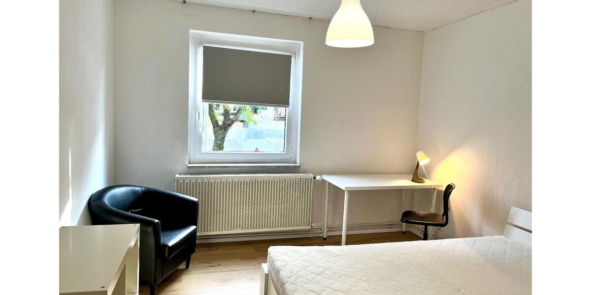 RemscheidUNI Wuppertal: Helle, ruhige WG Zimmer inkl. WLAN 1 zimmer