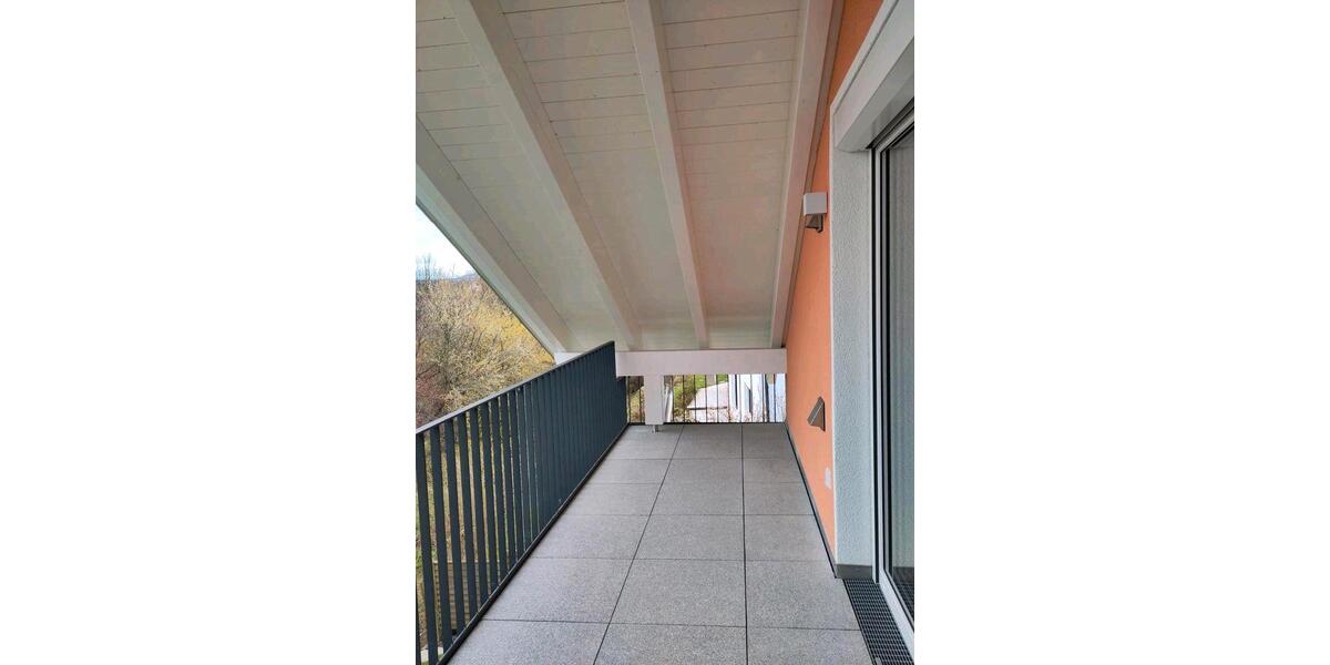 Dachgeschoßwohnung Kempten (Allgäu) Auf der Halde - 2 Zimmer, 75 m&sup2;, 1.050&euro; | Angebot:26323436