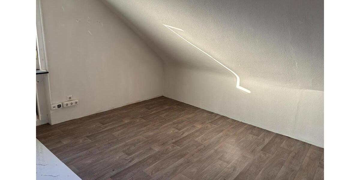 Dachgeschoßwohnung Hünfeld - 3 Zimmer, 71 m&sup2;, 900&euro; | Angebot:24627259