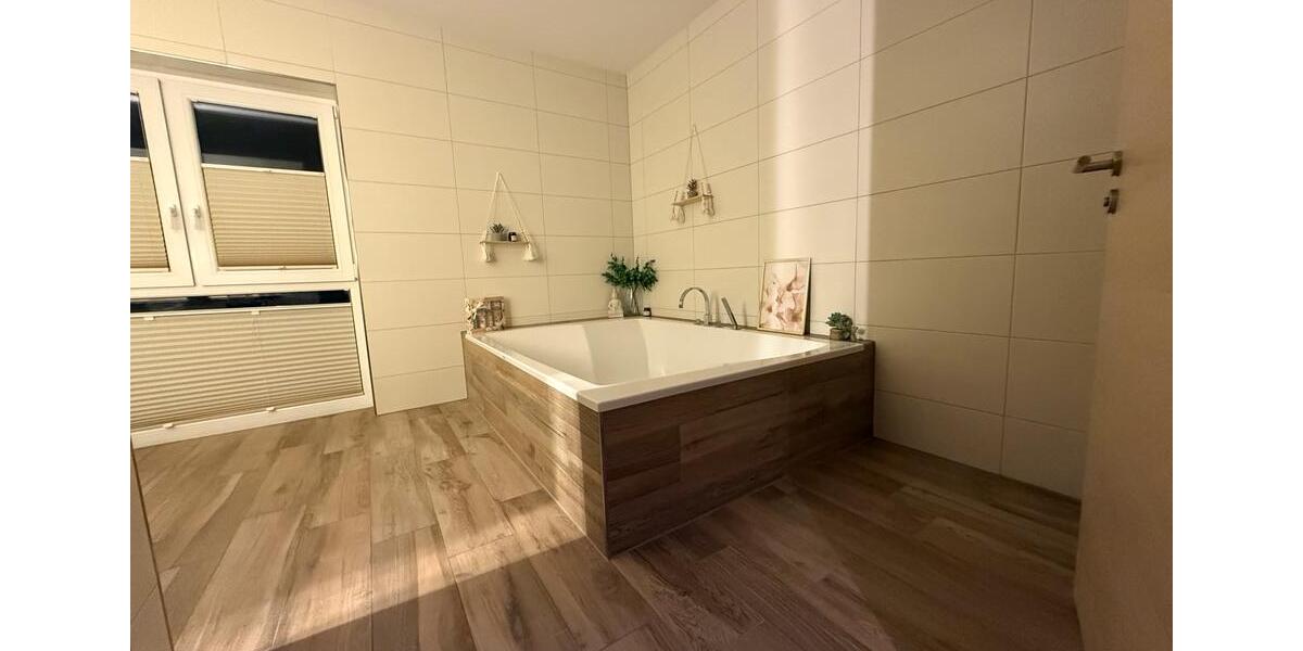 Etagenwohnung Werlte - 5 Zimmer, 140 m&sup2;, 1.300&euro; | Angebot:24732310