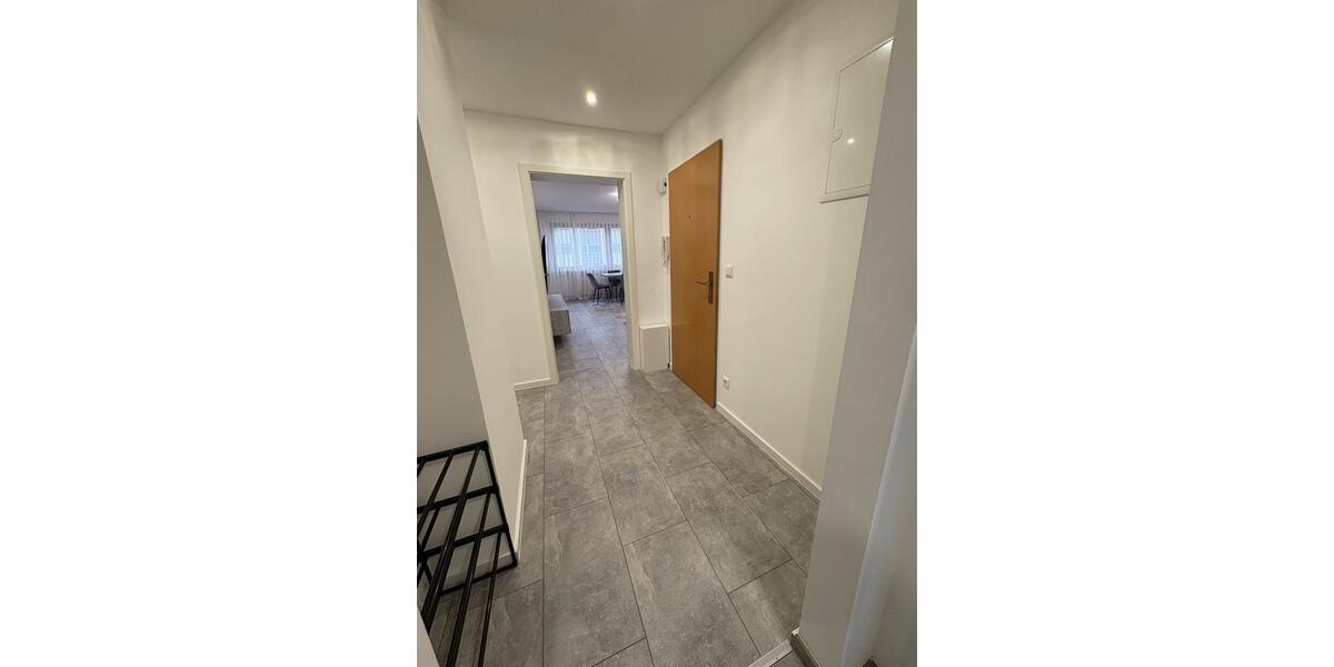 Etagenwohnung Pfullingen - 4 Zimmer, 87 m&sup2;, 1.300&euro; | Angebot:24677397