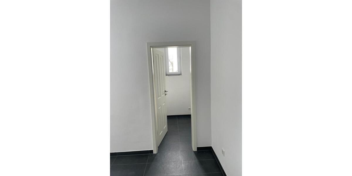 BAD SODEN im TAUNUS - 2 Familienhaus - EG Wohnung Erstbezug 2 zimmer