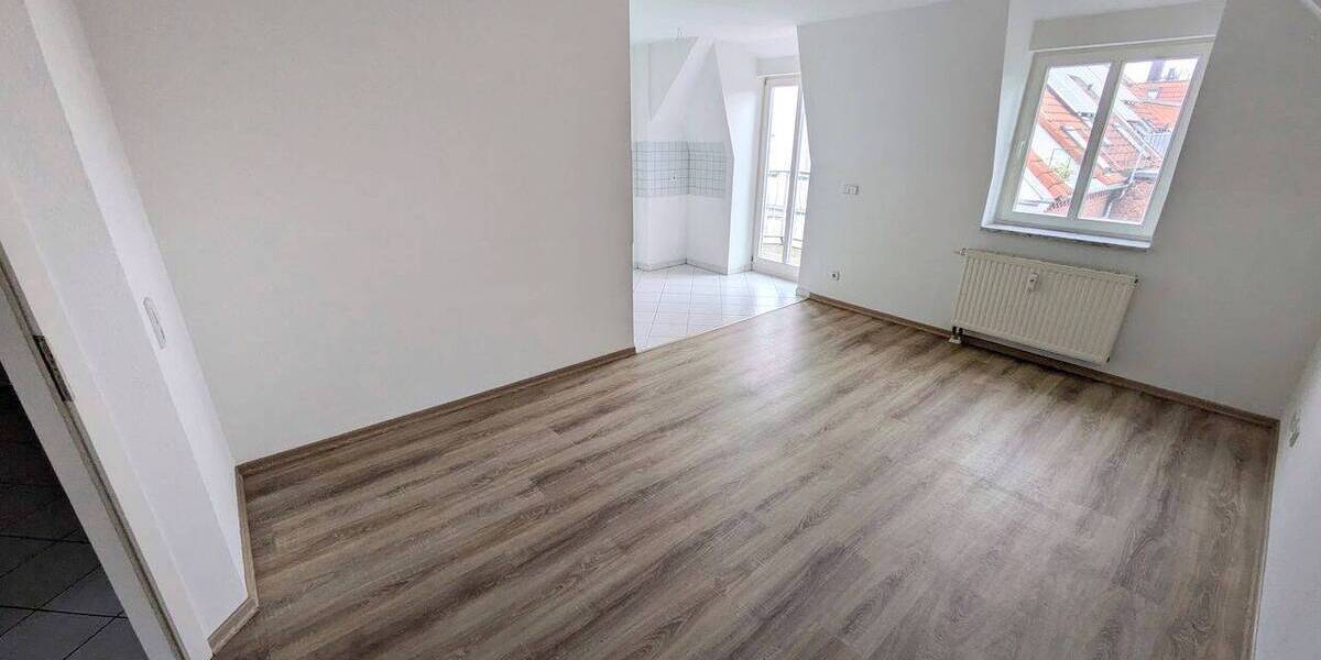 Etagenwohnung Zwickau Pölbitz - 2 Zimmer, 46 m&sup2;, 280&euro; | Angebot:26159702