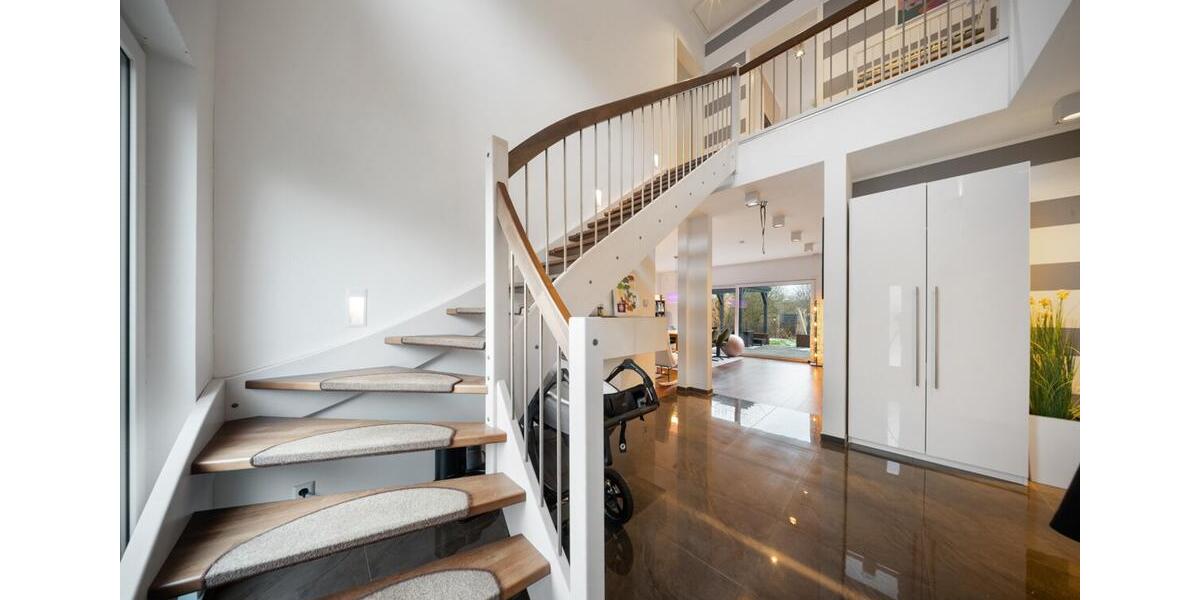 Einfamilienhaus Breiholz - 5 Zimmer, 168 m&sup2;, 2.100&euro; | Angebot:26574576
