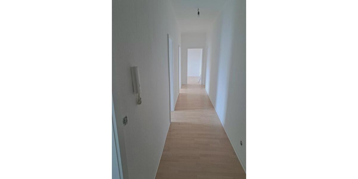 Etagenwohnung Hanau - 3 Zimmer, 73 m&sup2;, 880&euro; | Angebot:26039767