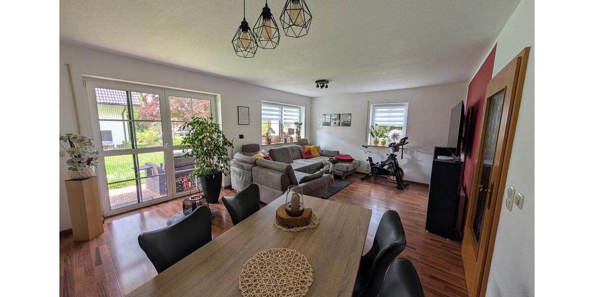 Erdgeschoßwohnung Schwarzenberg/Erzgebirge Erzgebirge - 3 Zimmer, 82 m&sup2;, 690&euro; | Angebot:26698392