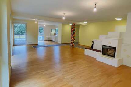 Wohnung Eschborn - 5 Zimmer, 220 m&sup2;, 2.500&euro; | Angebot:27191747