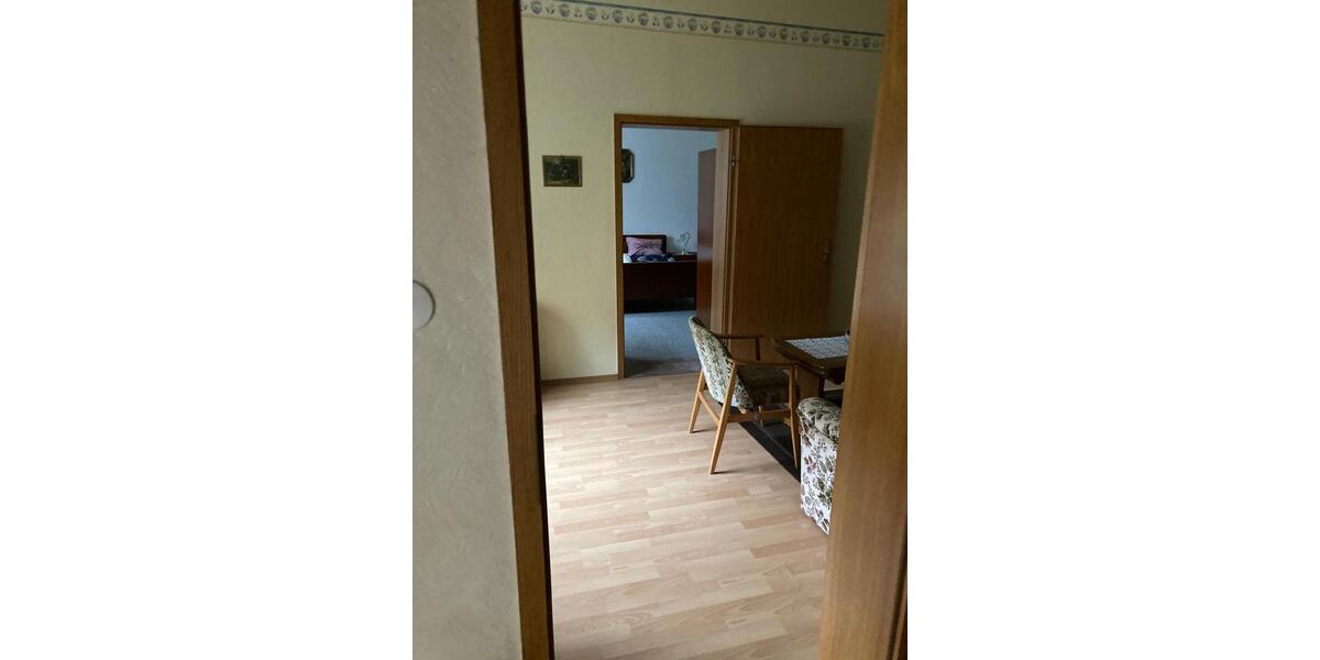 Etagenwohnung Milower Land - 10 Zimmer, 300 m&sup2;, 700&euro; | Angebot:26214529