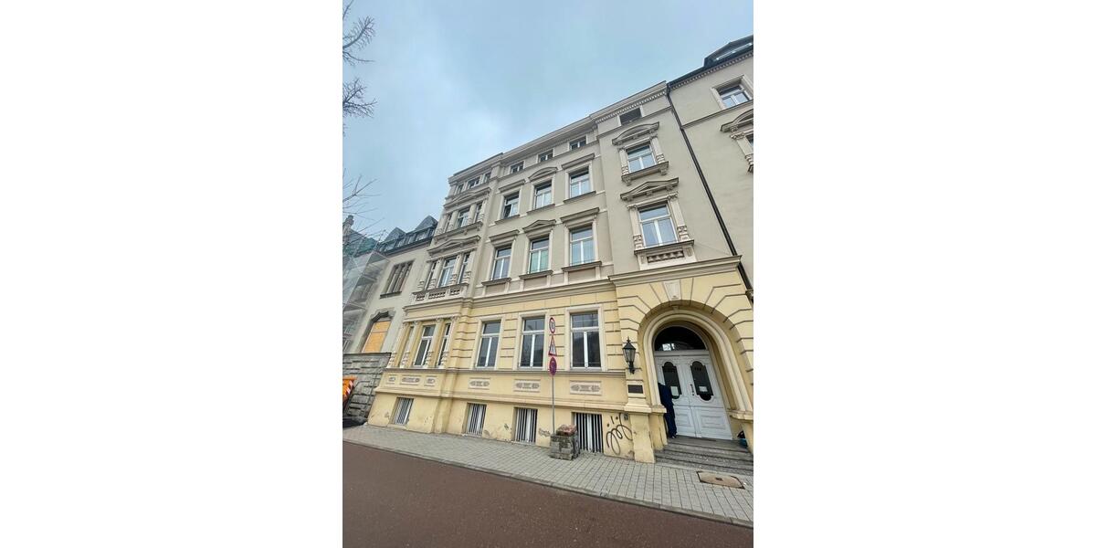 ATLAS IMMOBILIEN: Wunderschöne Altbau Wohnung mit Gäste WC 5 zimmer