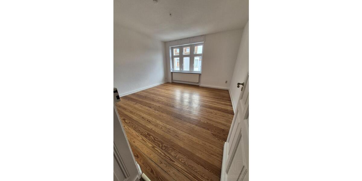 Etagenwohnung Saarbrücken St. Arnual - 2 Zimmer, 64 m&sup2;, 600&euro; | Angebot:25971127