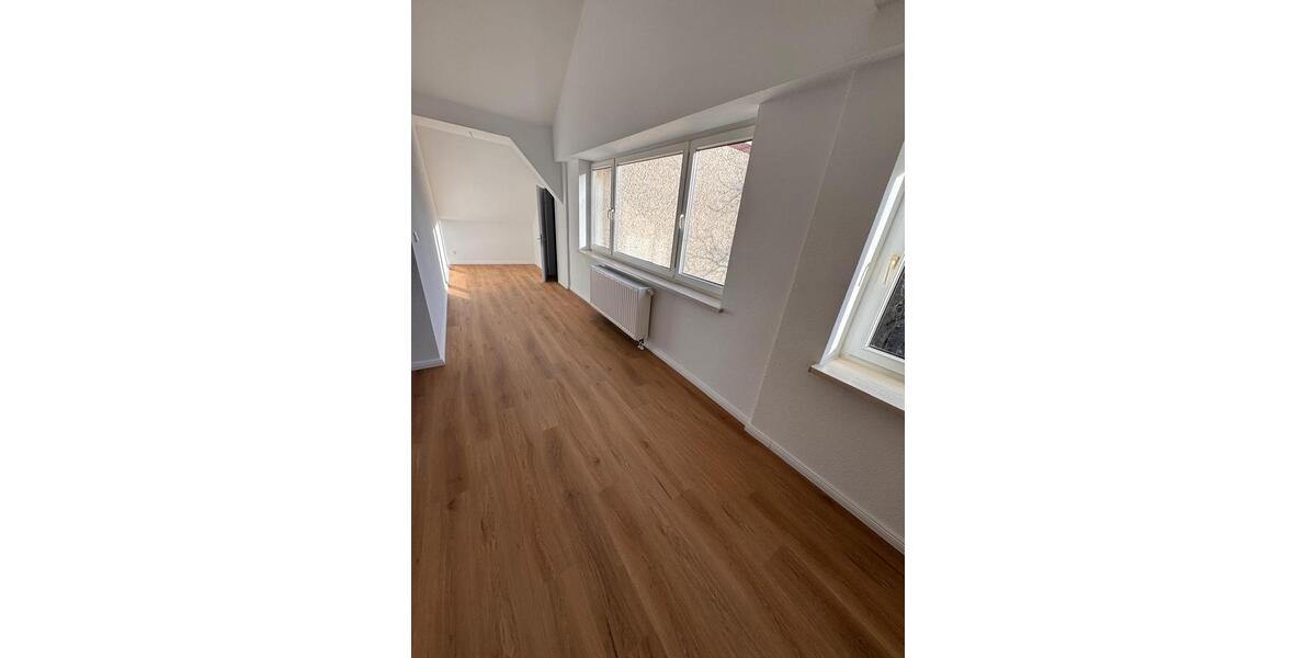 Dachgeschoßwohnung Königs Wusterhausen - 2 Zimmer, 87 m&sup2;, 1.300&euro; | Angebot:24364330