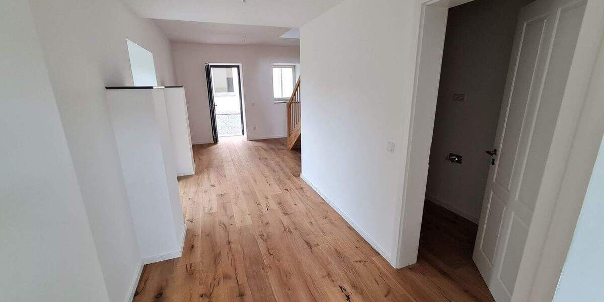 Mehrfamilienhaus, Wohnhaus Jena Zwätzen - 6 Zimmer, 1.830&euro; | Angebot:24872597