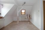 Dachgeschoßwohnung Gersdorf - 2 Zimmer, 50 m&sup2;, 350&euro; | Angebot:25723745