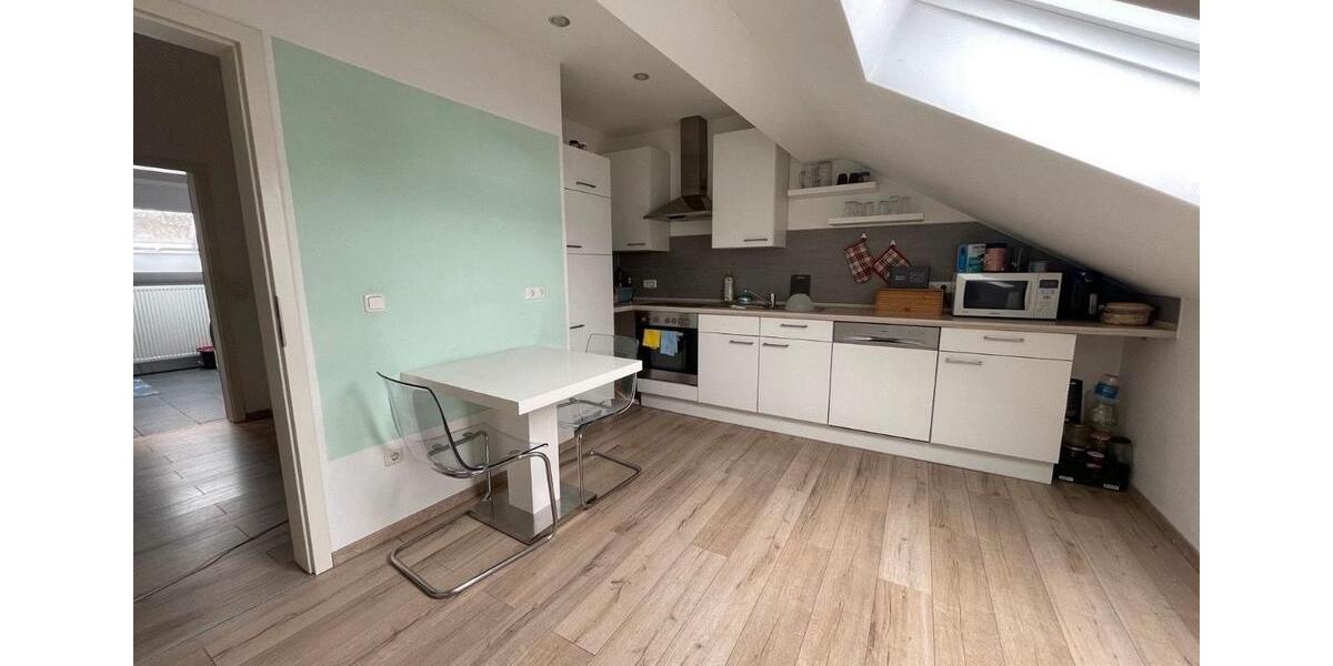 Dachgeschoßwohnung Mamming - 3 Zimmer, 115 m&sup2;, 1.040&euro; | Angebot:25639640