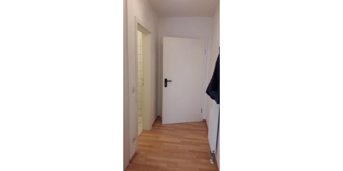 Etagenwohnung Nittendorf - 1 Zimmer, 32 m&sup2;, 395&euro; | Angebot:24270768