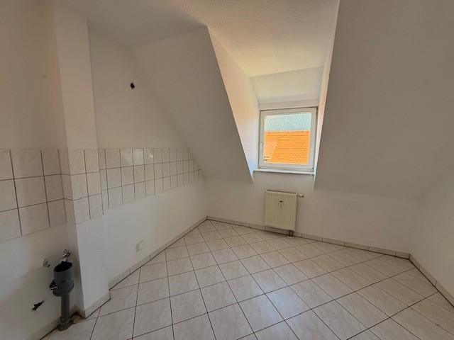 Dachgeschoßwohnung Wolmirstedt - 2 Zimmer, 63 m&sup2;, 388&euro; | Angebot:25800378
