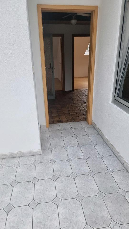 Heller Zimmer Wohnung zu Vermieten zimmer