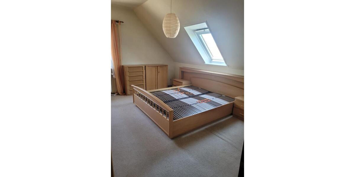 Dachgeschoßwohnung Schleswig - 4 Zimmer, 104 m&sup2;, 1.100&euro; | Angebot:24715460