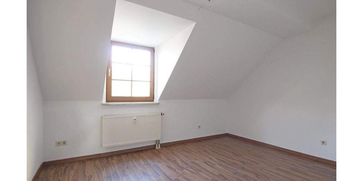 Etagenwohnung Flöha - 3 Zimmer, 61 m&sup2;, 390&euro; | Angebot:25741256