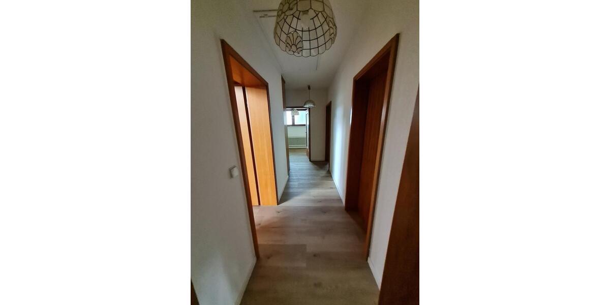 Einfamilienhaus Darmstadt Eberstadt - 4 Zimmer, 178 m&sup2;, 2.480&euro; | Angebot:23714031