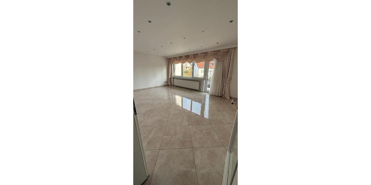 Etagenwohnung Pohlheim - 3 Zimmer, 85 m&sup2;, 1.000&euro; | Angebot:26552778
