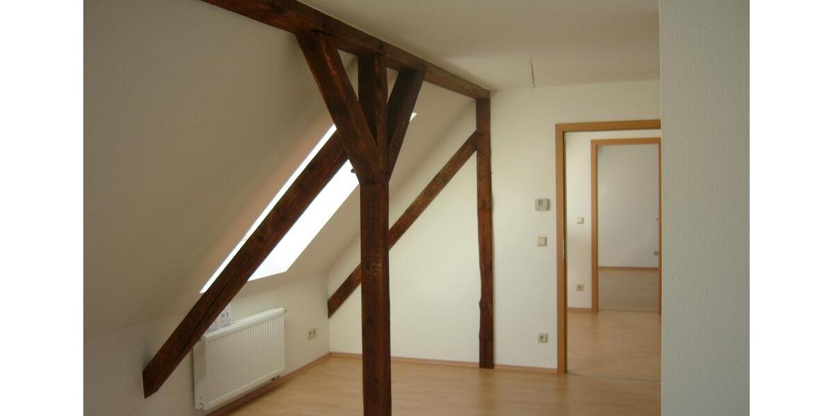Dachgeschoßwohnung Oschersleben (Bode) - 2 Zimmer, 50 m&sup2;, 328&euro; | Angebot:26556575