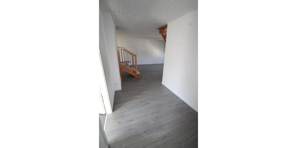 Maisonettenwohnung Burgstädt - 3 Zimmer, 84 m&sup2;, 510&euro; | Angebot:24398857