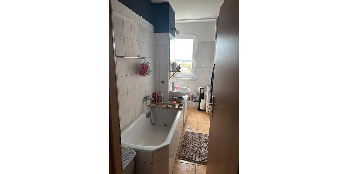 Etagenwohnung Neubrandenburg - 3 Zimmer, 63 m&sup2;, 570&euro; | Angebot:26170755
