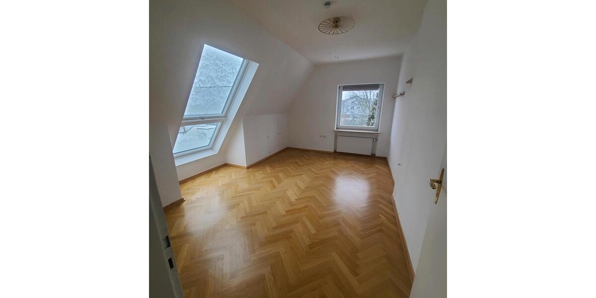 Einfamilienhaus Lemgo - 3 Zimmer, 135 m&sup2;, 1.700&euro; | Angebot:24284339