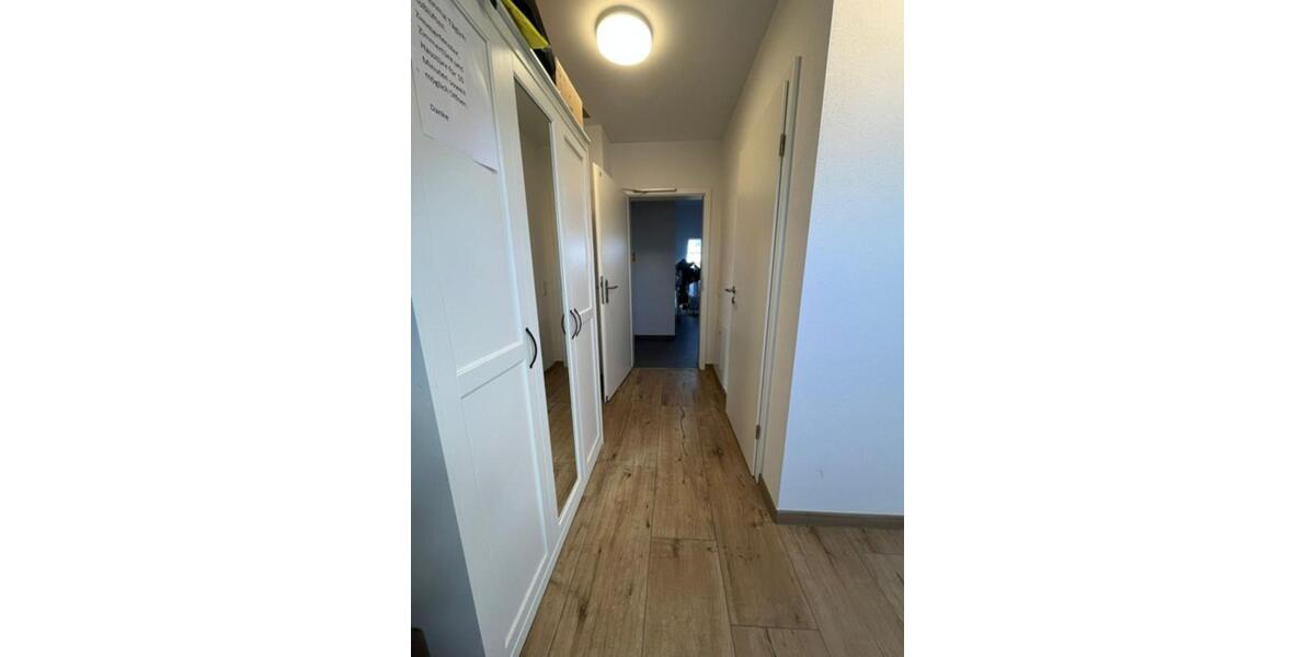 Dachgeschoßwohnung Moosinning - 1 Zimmer, 12 m&sup2;, 690&euro; | Angebot:24847030