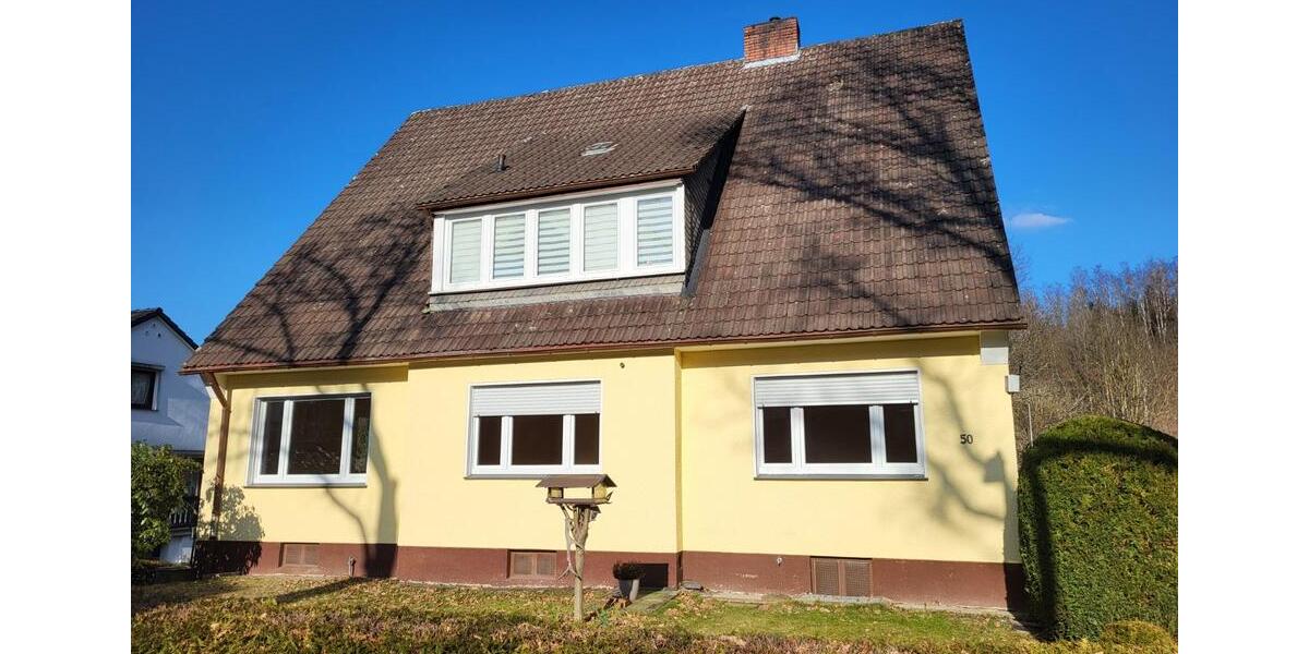 Etagenwohnung Bad Berleburg - 4 Zimmer, 122 m&sup2;, 700&euro; | Angebot:25611923
