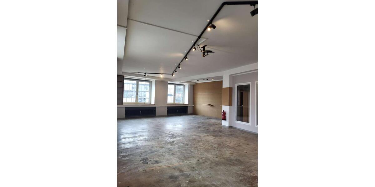 Etagenwohnung Bielefeld - 4 Zimmer, 132 m&sup2;, 1.190&euro; | Angebot:26251424
