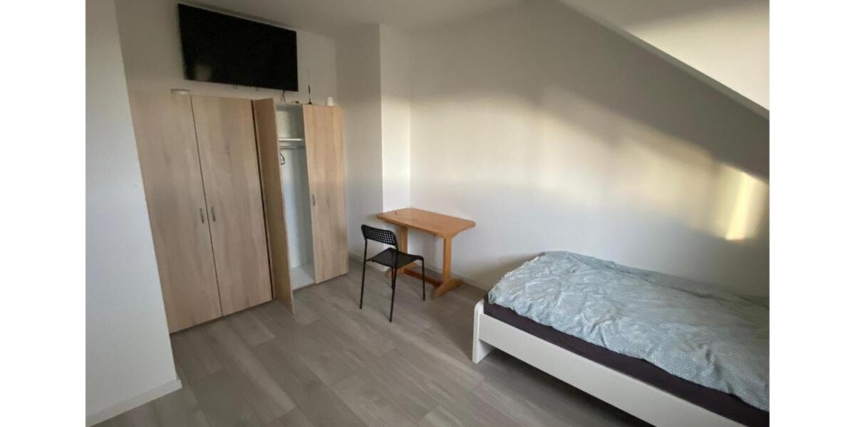 Wohnen auf Zeit Ludwigshafen am Rhein Parkinsel - 4 Zimmer, 100 m&sup2;, 18&euro; | Angebot:22171803