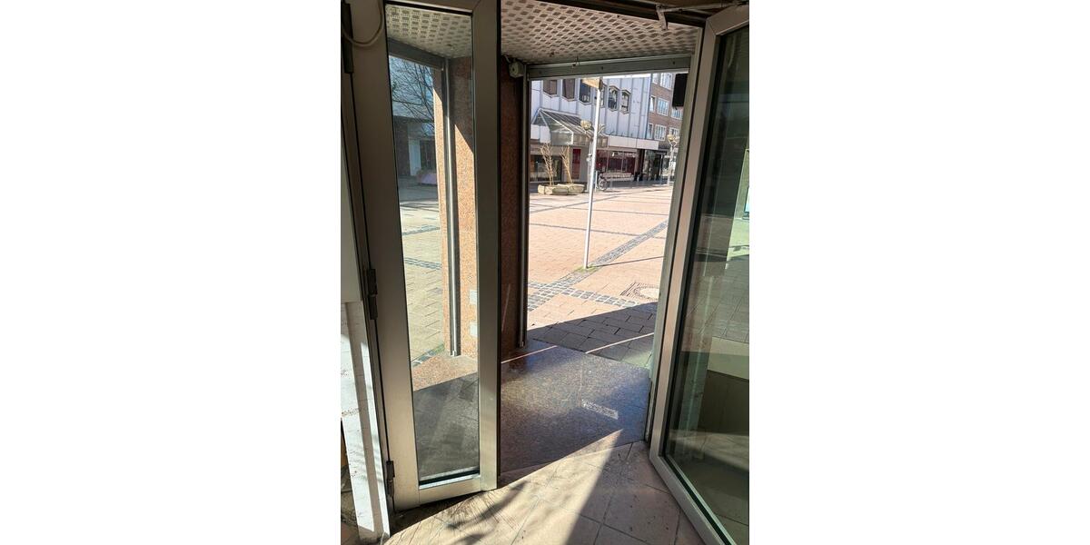 Gewerbeobjekt Duisburg - 1.400&euro; | Angebot:25758651