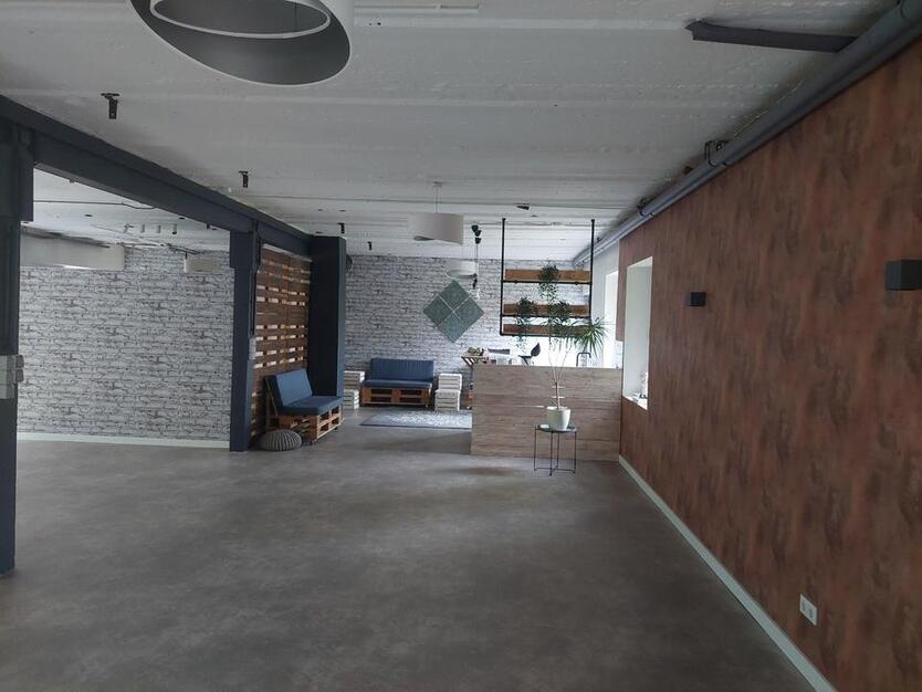 styllischer gewerberaum 140 qm mit vielen nutzungsmöglichkeiten zimmer