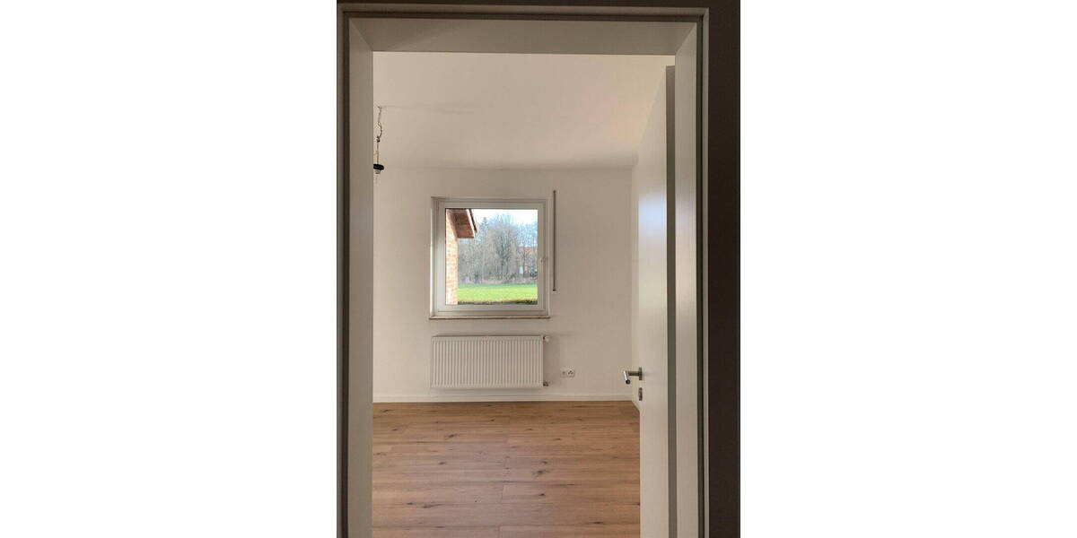 Etagenwohnung Bad Lippspringe - 2 Zimmer, 82 m&sup2;, 861&euro; | Angebot:26790509