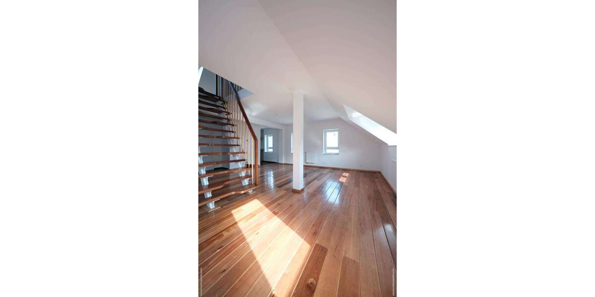 Etagenwohnung Ehrenfriedersdorf - 2 Zimmer, 50 m&sup2;, 590&euro; | Angebot:23318463