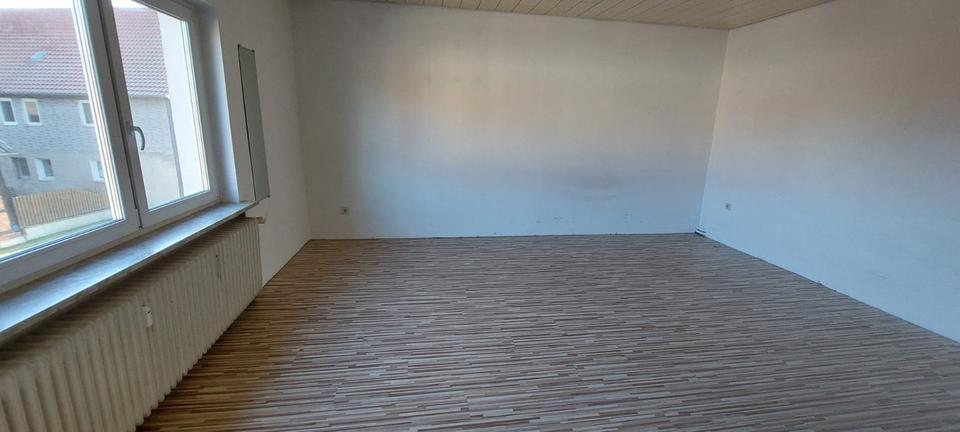 Etagenwohnung Königslutter am Elm - 2 Zimmer, 70 m&sup2;, 400&euro; | Angebot:25908316