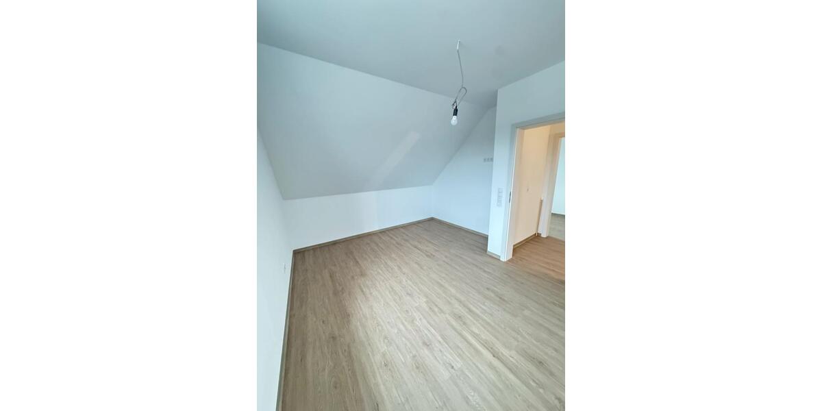 Doppelhaushälfte Lorup - 6 Zimmer, 95 m&sup2;, 885&euro; | Angebot:24945423