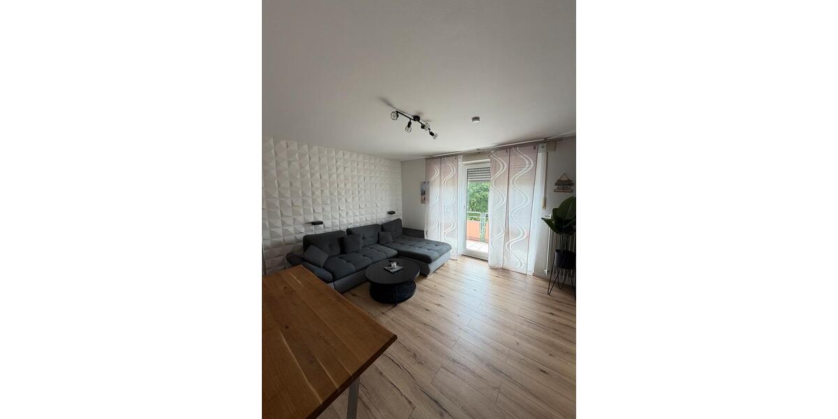 Etagenwohnung Singen (Hohentwiel) - 3 Zimmer, 76 m&sup2;, 1.300&euro; | Angebot:26636234