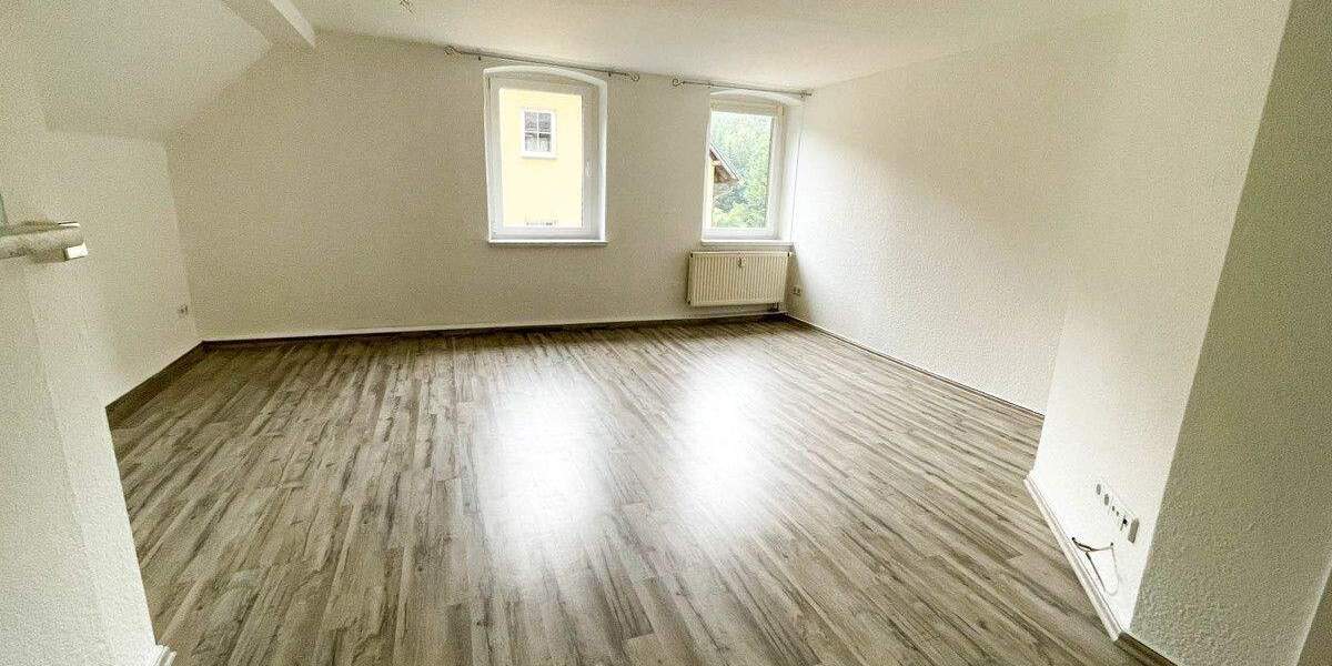 2-Raum-Wohnung mit Einbauküche in ruhiger Lage von Aue 2 zimmer