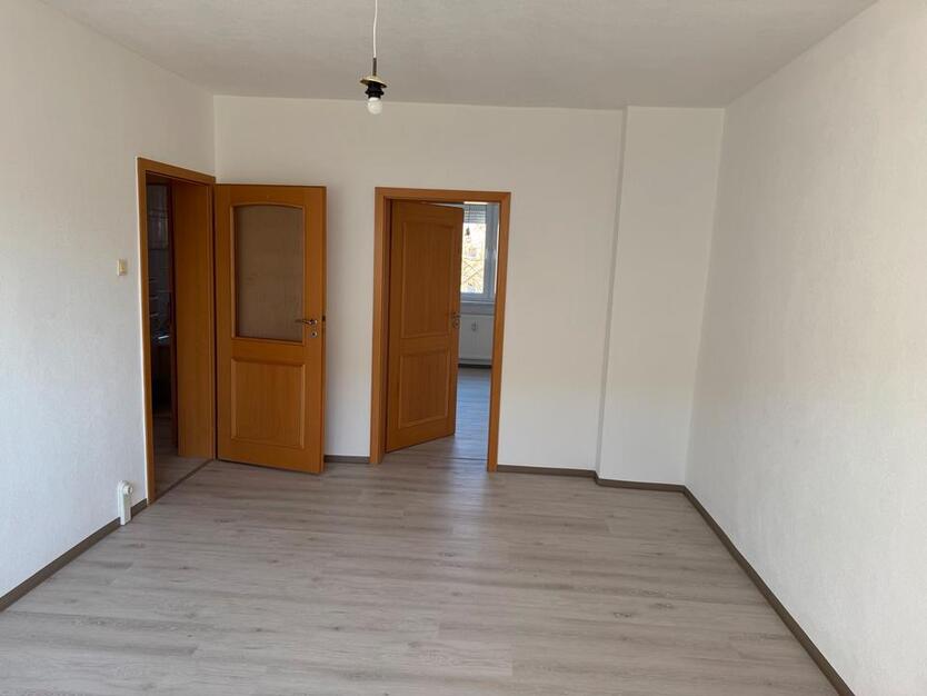 Helle drei Zimmer Wohnung in Lauta - Sachsen.