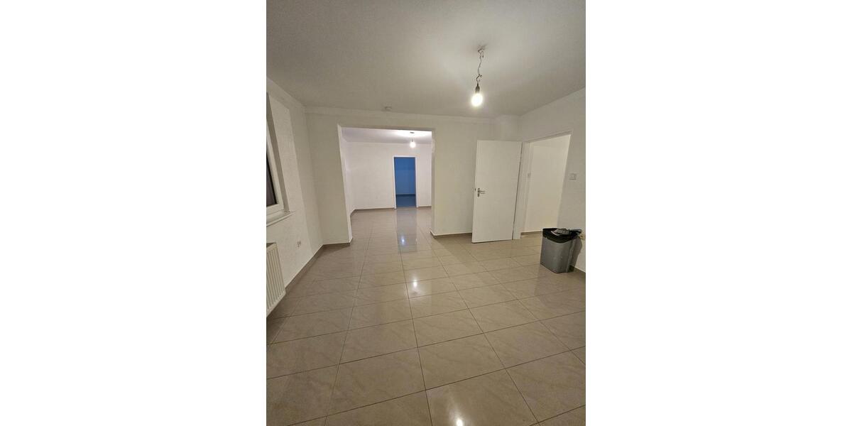 Etagenwohnung Groß-Gerau Gerau - 3 Zimmer, 89 m&sup2;, 1.400&euro; | Angebot:25752123